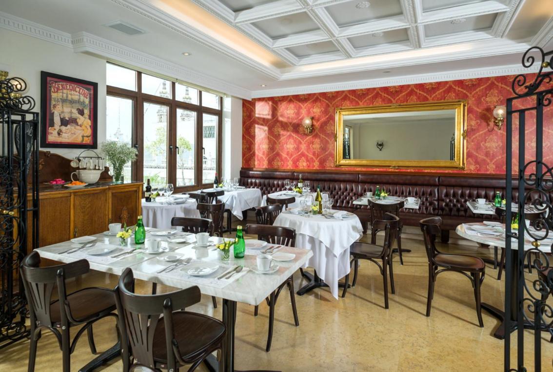 Grand Hotel Tepatitlan ภายนอก รูปภาพ