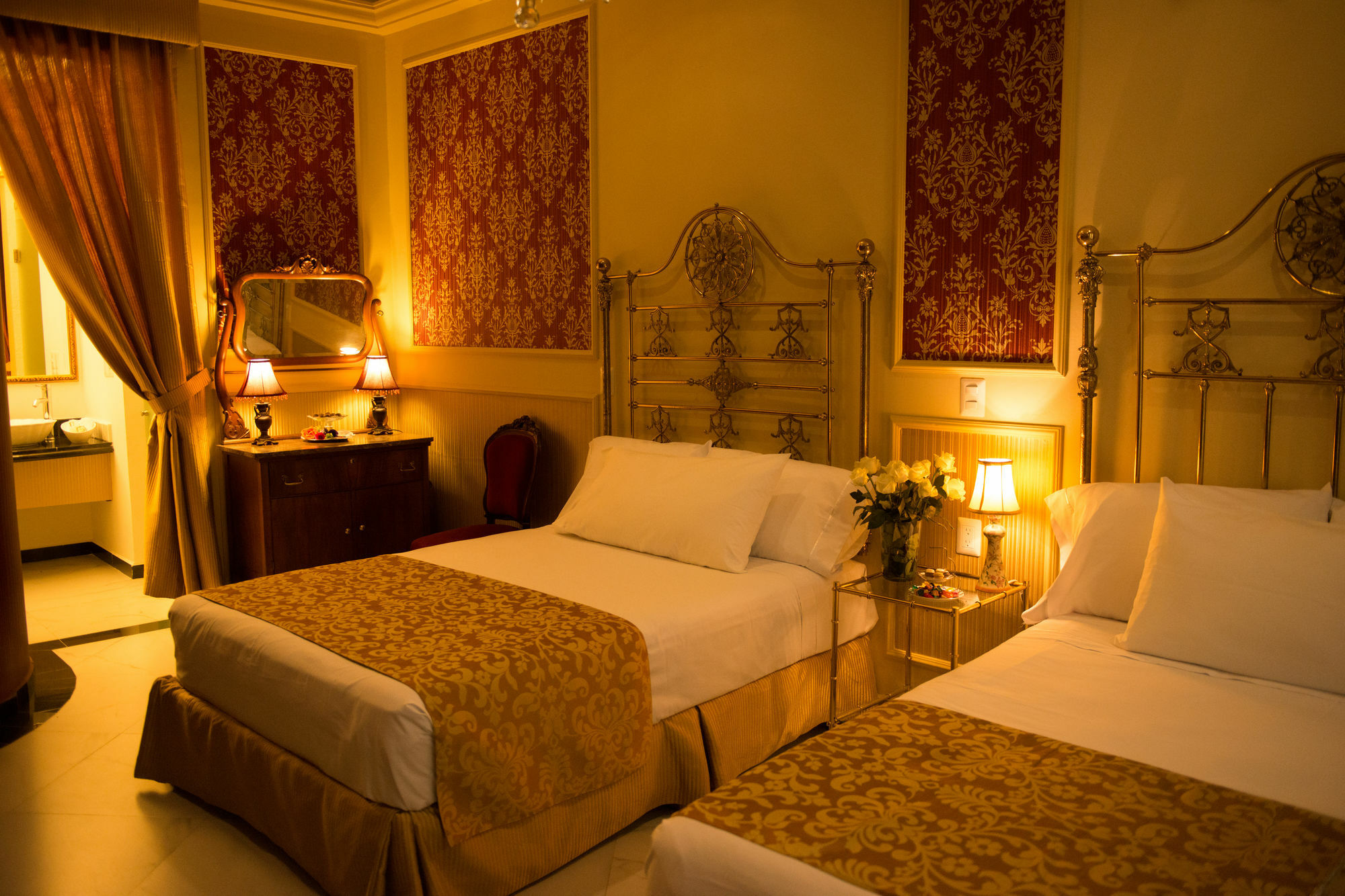 Grand Hotel Tepatitlan ภายนอก รูปภาพ