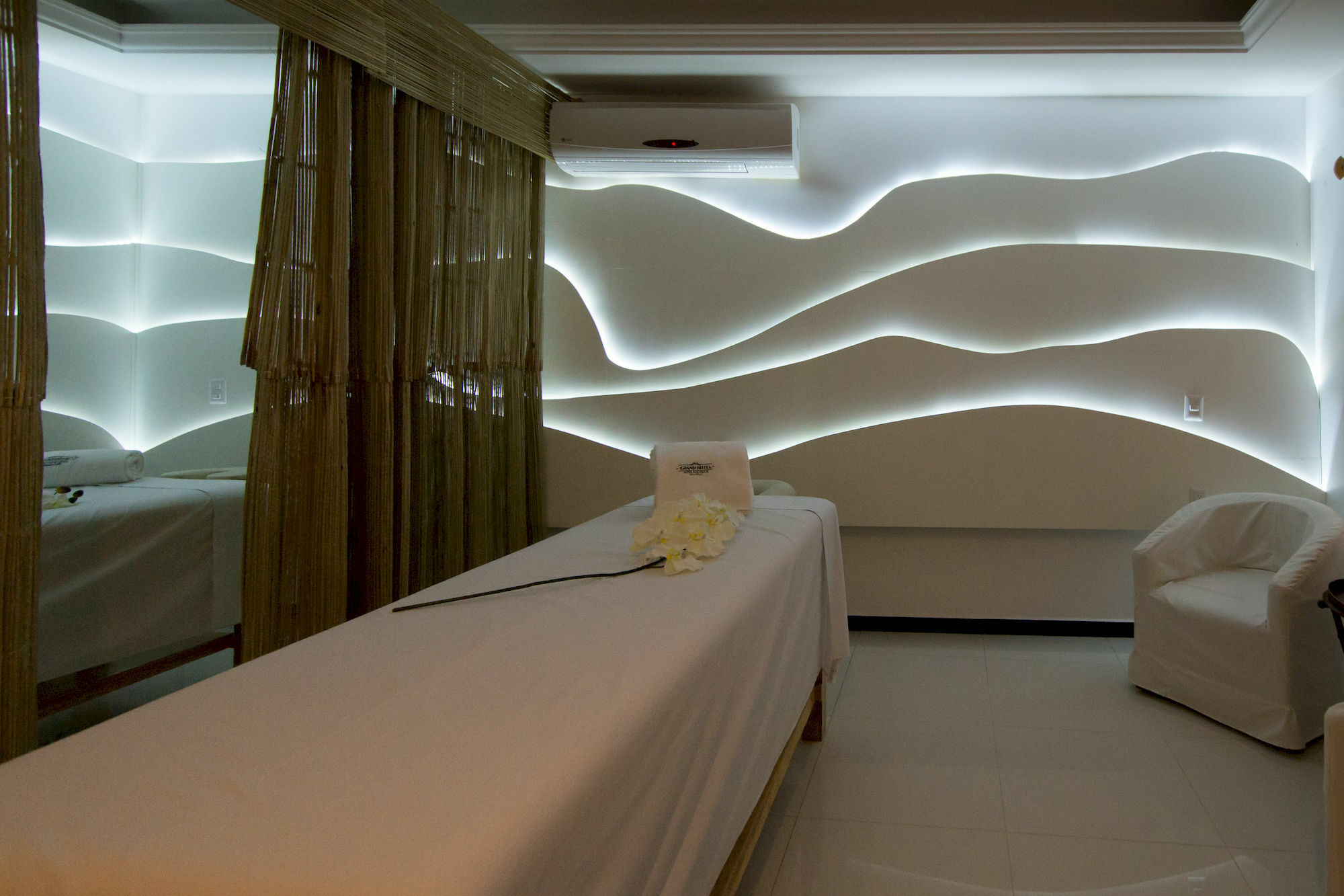 Grand Hotel Tepatitlan ภายนอก รูปภาพ